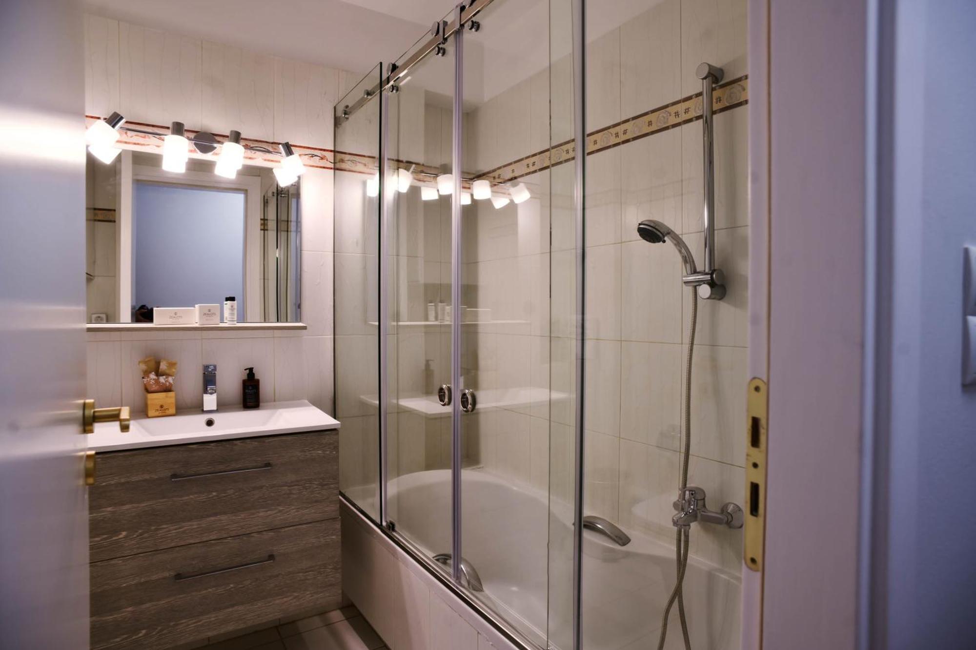 Mets Souites Apartment Athens Ngoại thất bức ảnh
